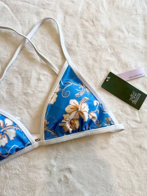 NWT Wild Fable Contrast Binding Blue Floral Tropical Triangle Bikini Top - Small thumbnail 4