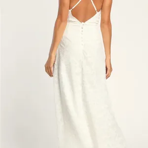 Lulus White Sleeveless Scoop Neck Wedding Gown thumbnail 7