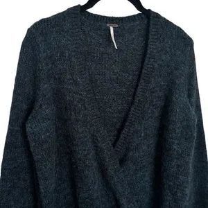 Free People Wool Blend Karina Crossover Knit Sweater Green Cozy Luxury Chic XS thumbnail 3