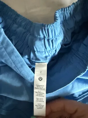 Lululemon Hotty Hot Shorts 2.5" thumbnail 2
