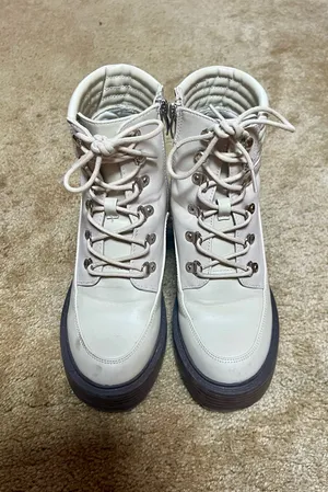 JustFab White boots thumbnail 2