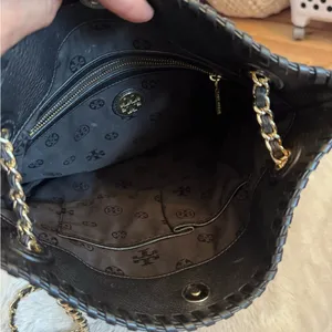 Tory Burch Black Leather convertible crossbody Chain Tote thumbnail 4