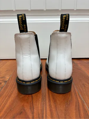 Dr. Martens 2976 Chelsea Boot in White Smooth 6 thumbnail 8