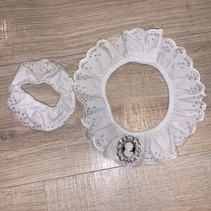 Antique White lace collar & Cuff thumbnail 1