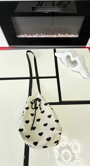 Knit Heart Pattern Drawstring Bucket Crossbody Bag 🖤✨ White thumbnail 13