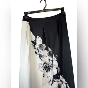 Shein beautiful plus size long‎ skirt with floral designs size 2xl thumbnail 4