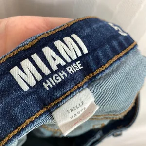 MIAMI High Rise Cuffed Hem Denim Jean Shorts Junior's Size 5 Blue Hi Waisted thumbnail 6