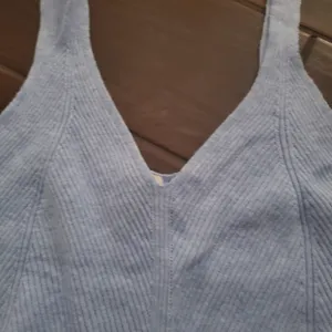 A new day blue tank size Xl New Never worn . Thin sweater like material thumbnail 3