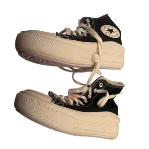 Converse Chuck Taylor All Star Classic High Top Black White Sneakers SZ 6.5 Y2K thumbnail 3