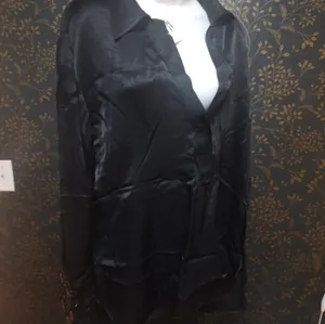 NEW Zara Black Satin Tunic Top With Embellished Sleeve thumbnail 2