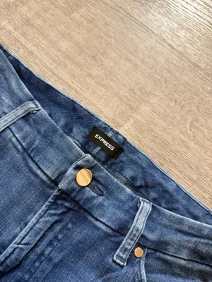 Express Mid-Rise Skyscraper Jeans thumbnail 4