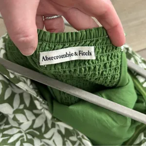 Abercrombie & Fitch Green White Linen Leaf Print Convertible Mini Dress L thumbnail 8