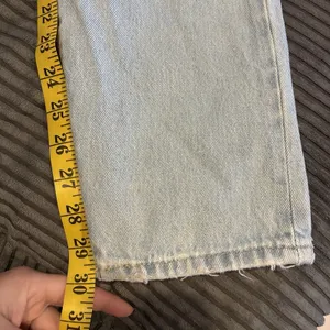 Levis Premium Big E 501 Original Fit Jeans Light Wash Denim Womens W27 L31 (30) thumbnail 4