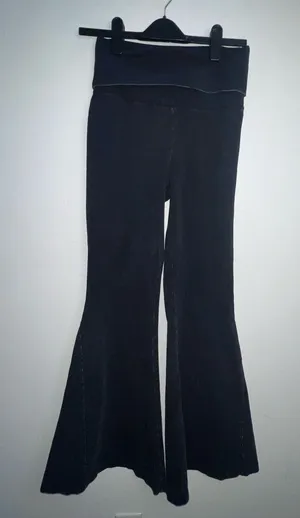 OFFLINE by Aerie OG Foldover Super Flare Leggings Black High Rise Short Inseam M thumbnail 1