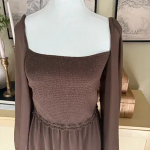 ARITZIA WILFRED Tempest Dress‎ Smocked Brown Size Medium thumbnail 3