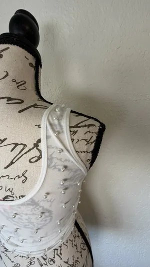 🎀 𝒿𝓊𝓈𝓉 𝒶𝓃 𝒶𝓃𝑔𝑒𝓁 🎀 Sugar Thrillz Pearl Mesh Top ✨ White thumbnail 15