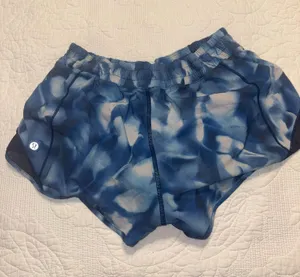 Lululemon Shorts thumbnail 1