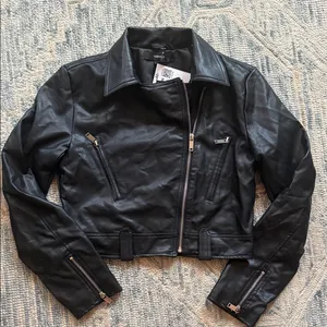 Forever 21 Women's Faux Leather Moto Jacket Size Medium thumbnail 1