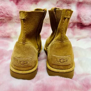 UGG Classic Unlined Mini Perf Tan Suede Ankle Boots 1016852 Size 7‎ Womens thumbnail 5