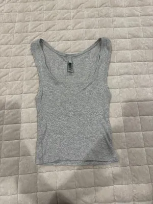 SKIMS Cotton Rib Tank Top thumbnail 3