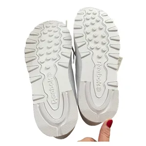 Reebok White Leather Classic Shoes Size 11 New‎ With Tags thumbnail 2