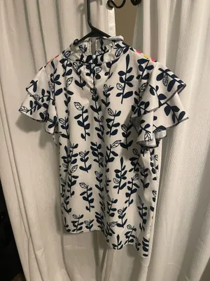 Spring floral Blouse Multiple Size L thumbnail 2