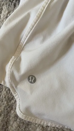Lululemon Shorts thumbnail 3