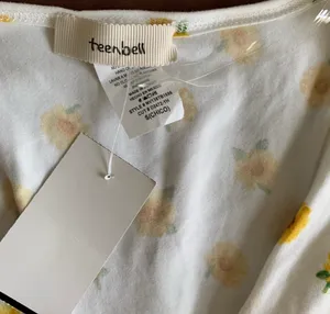 Crop top Yellow thumbnail 3