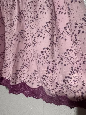Women's Lavender Floral Lace-Trim V-Neck Top thumbnail 5