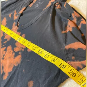 North Face Acid Wash Hooded Tee Large EUC CUSTOM thumbnail 2