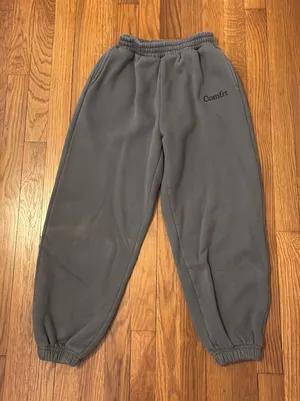 Comfrt sweatpants  thumbnail 1