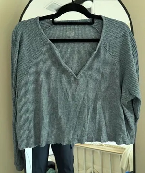 American Eagle Outfitters Gray V‑Neck Ribbed Knit Sweater thumbnail 1