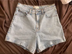 Abercrombie The Dad Shorts High-Rise thumbnail 1