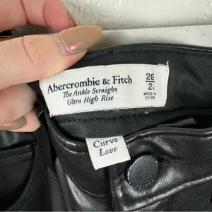 Abercrombie & Fitch Curve Love Vegan Leather Ankle Straight Pant Ultra High Rise thumbnail 4