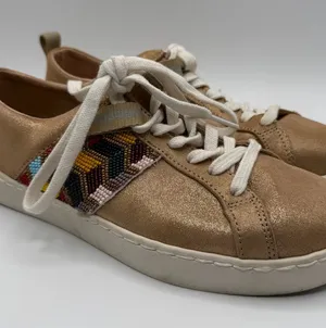 Jack Rogers Ainsley Beaded Sneakers Womens 6 Tan Metallic Boho Lace Up thumbnail 1