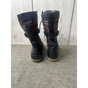 Maurices Whitney 15600 Womens Black Red Plaid Snow Boots Size 6M thumbnail 3