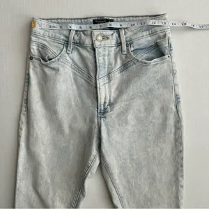 Abercrombie & Fitch Women's Light Wash Simone High Rise Ankle Jean‎ 4S thumbnail 3