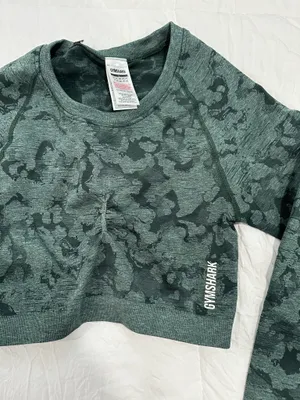 Gymshark Adapt Camo Seamless Long Sleeve Crop Top thumbnail 3
