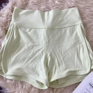 NWT Nicole Soft High-Waisted Fitted Athletic Shorts Bike Short Light Chartreuse thumbnail 4