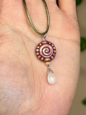 Handmade quality Czech glass swirl bead fairy boho vintage retro funky style necklace🌿✨ thumbnail 5