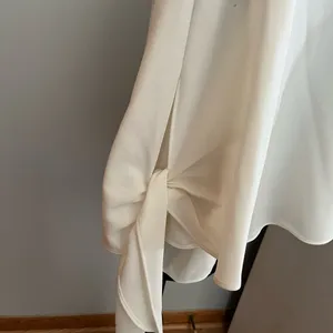 Zara v neck blouse worn toed sleeves Size L‎ thumbnail 2