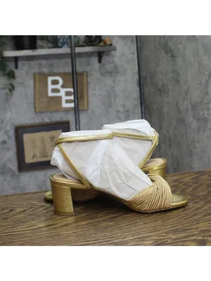 NWT Jewel Badgley Mischka Womens Pretty Block Heel Dress Sandals Gold Textile 8M thumbnail 11