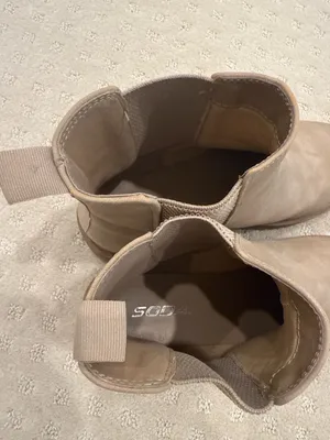 Soda Taupe Chelsea Ankle Boots Lug Sole Pull On Booties Size 8.5 thumbnail 6