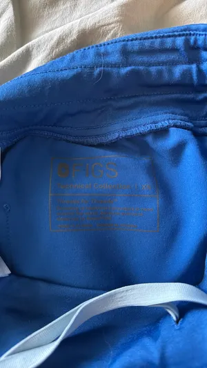 FIGS royal blue Scrub set top and Pants Catarina top and Zamora Jogger thumbnail 5