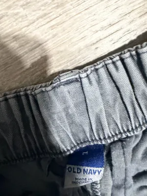 Old navy shorts thumbnail 2