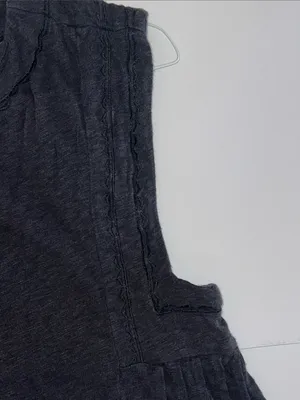 Carve Designs Nicole Black Sleeveless Ruffled V-Neck Top thumbnail 7