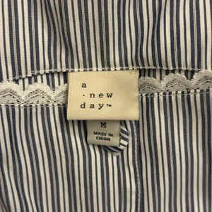 A New Day Medium Striped Sleeveless Button Down Blouse thumbnail 3