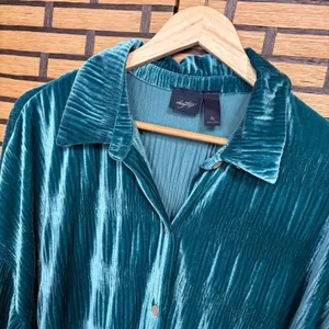 Daytrip Teal Velvet Button‎ Down Tunic Top Size XL thumbnail 3