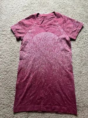 Lululemon Swiftly Tech Short Sleeve thumbnail 1