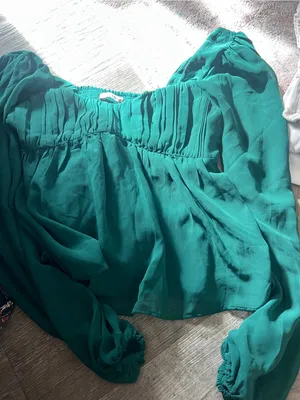 Abercrombie Women's green Long-Sleeve Peasant Blouse thumbnail 1